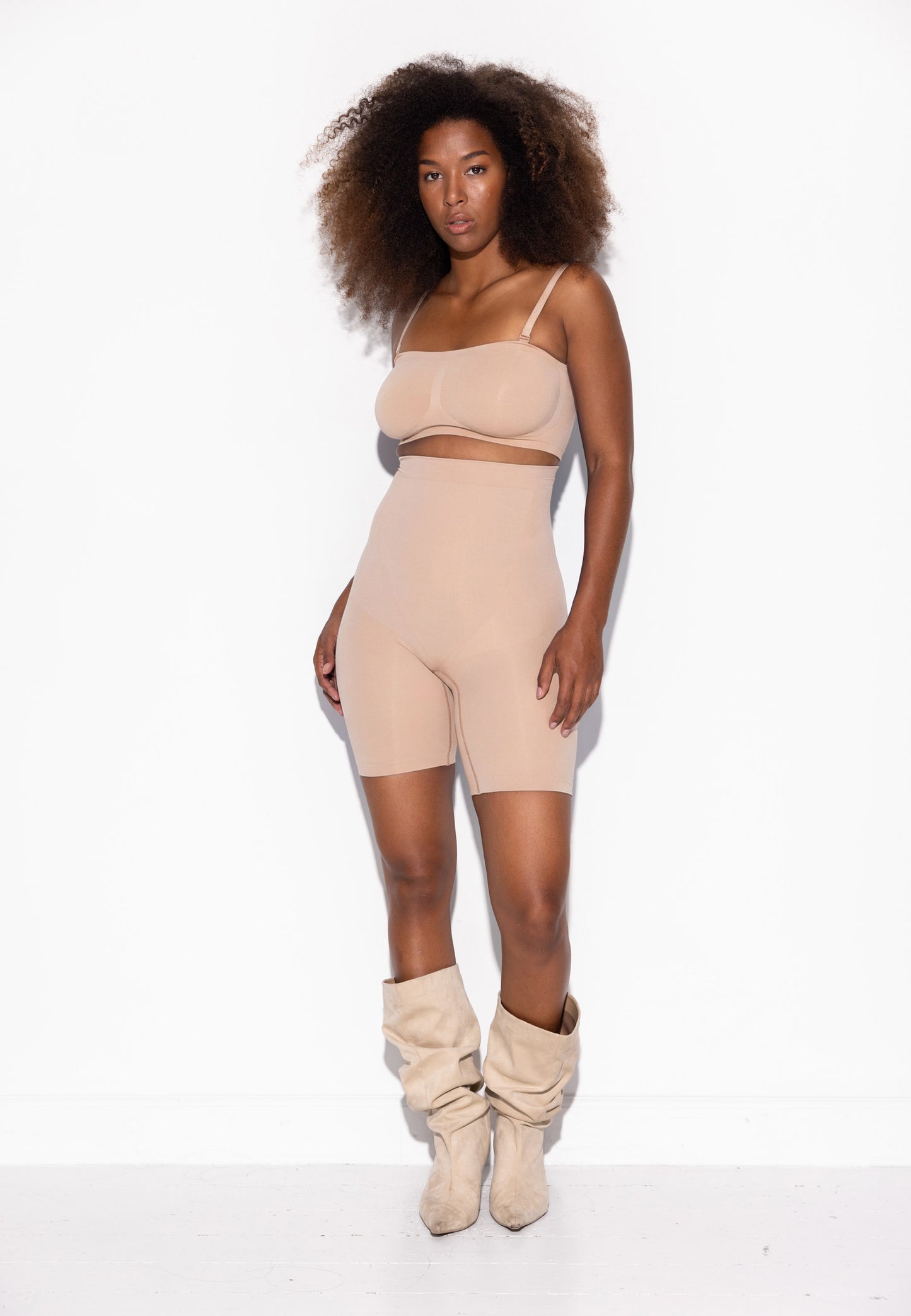Alturra Highwaist Shaping shorts - Tan
