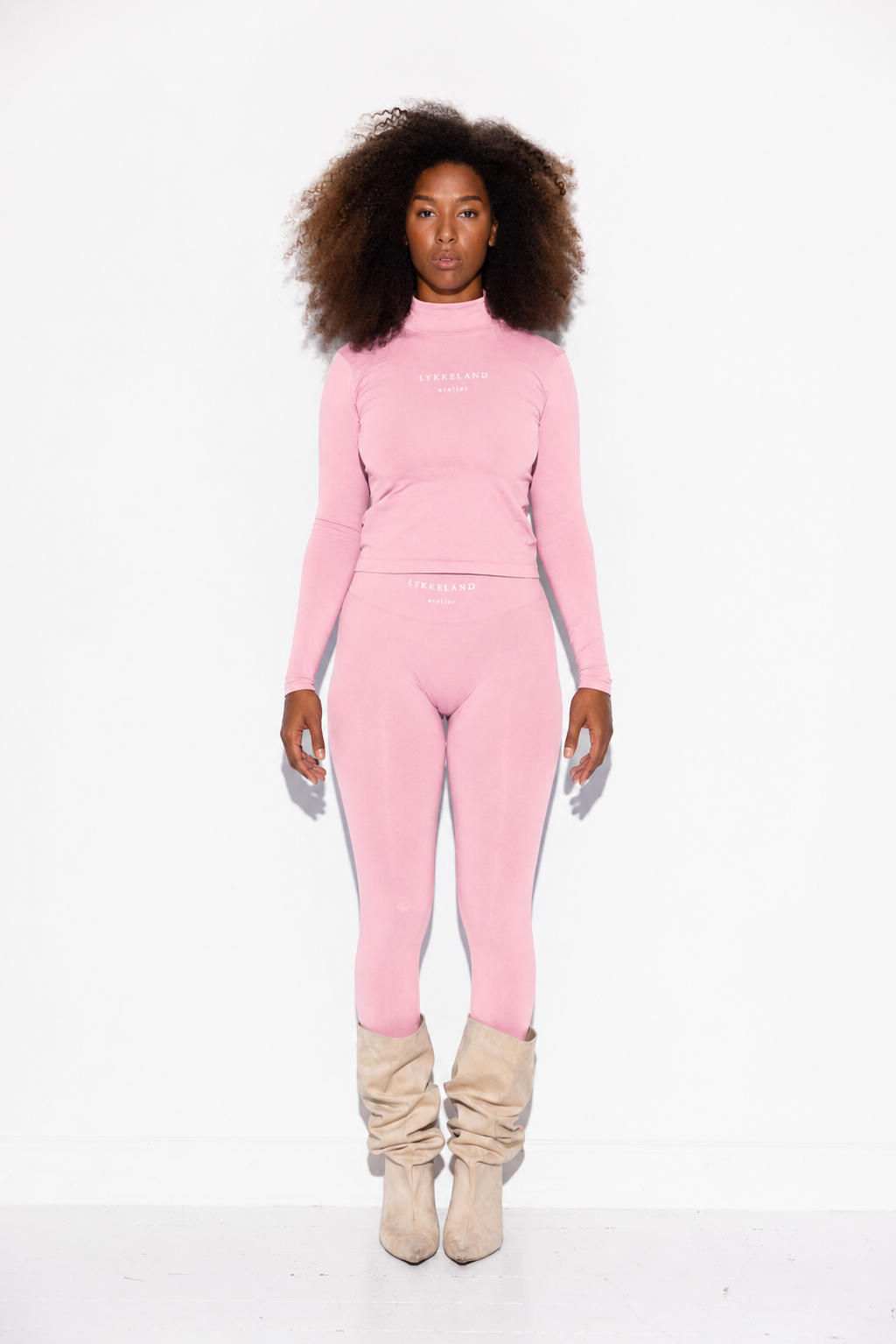 Shilo Scrunch w/Logo - Cream Pink